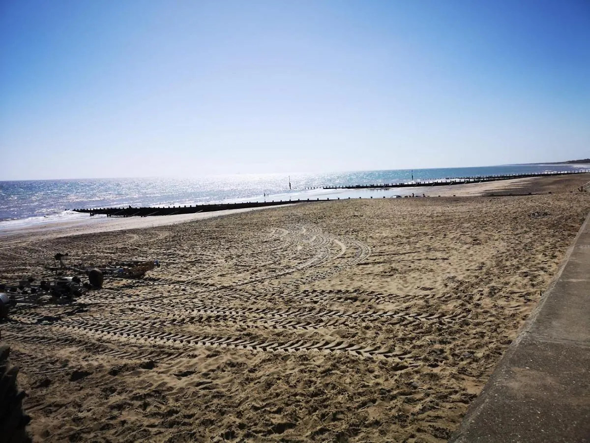Lovely 2 Bedroom Apartment Near Hornsea Beach - The Lookout