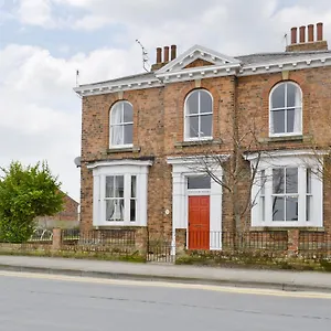  Holiday home Station House